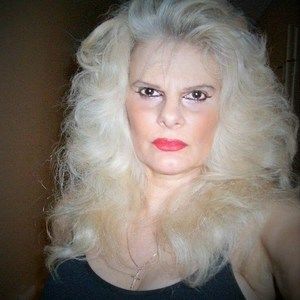 Meet your Posher, Linda